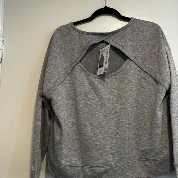 NWT Women’s RBX Grey Speckled French Terry Open back Keyhole Top. Medium. - Picture 2 of 8